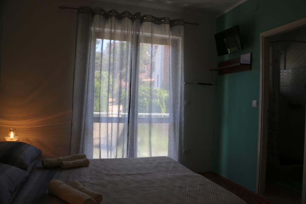 Apartments Milatic Jelsa  Extérieur photo