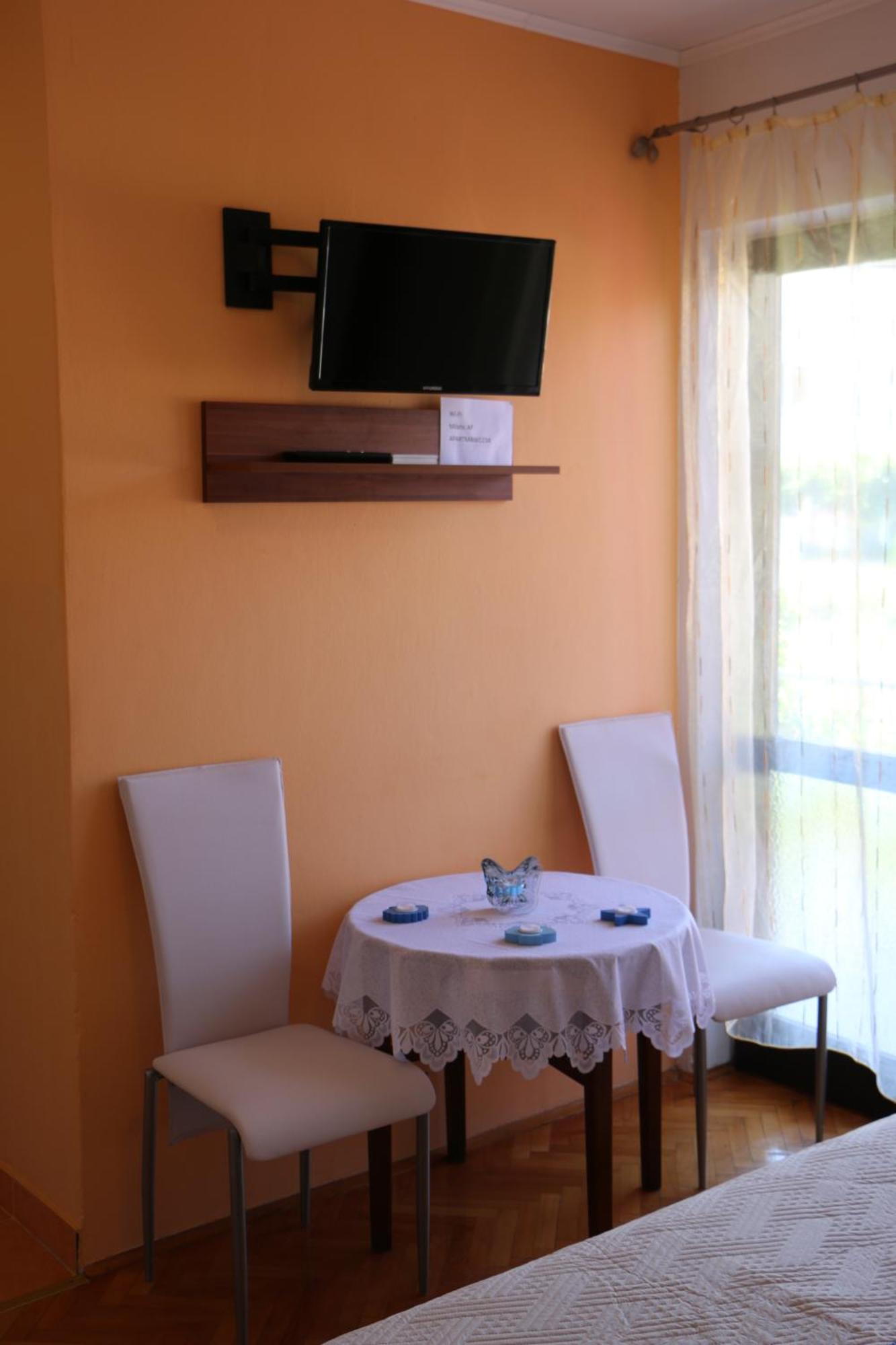Apartments Milatic Jelsa  Extérieur photo